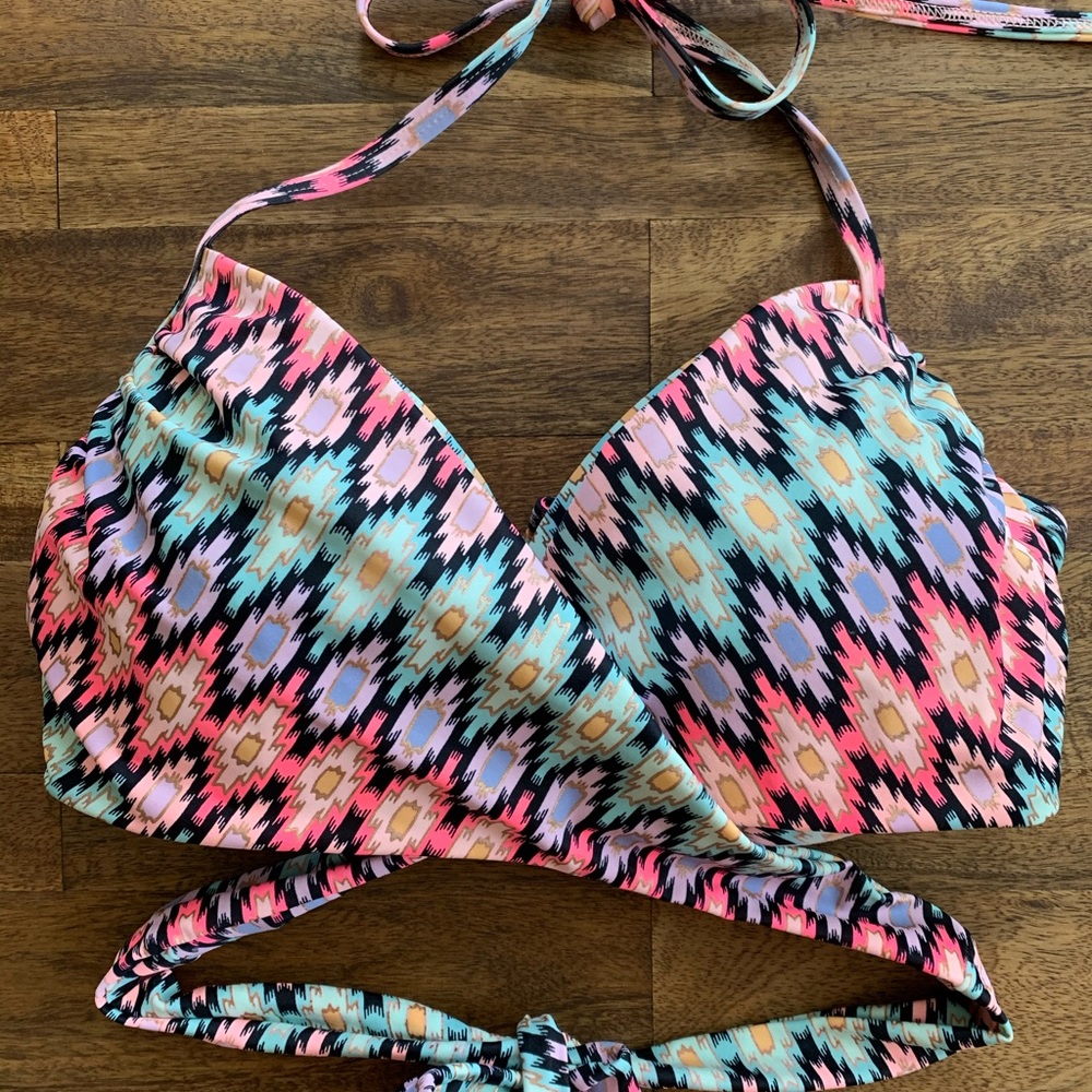 Victoria’s Secret Women’s Swimsuit Top